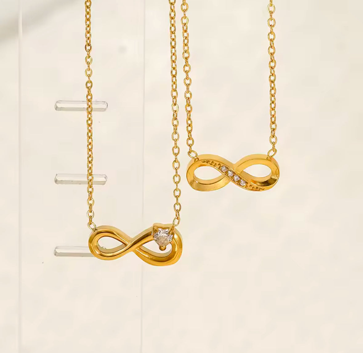 INFINITE NECKLACE