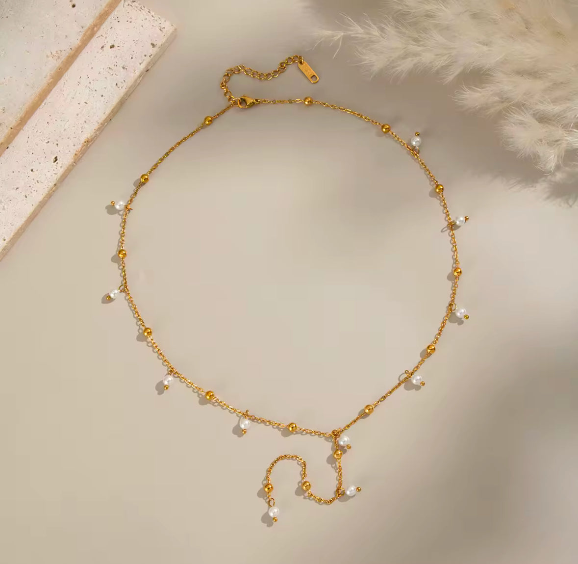 AYLA NECKLACE