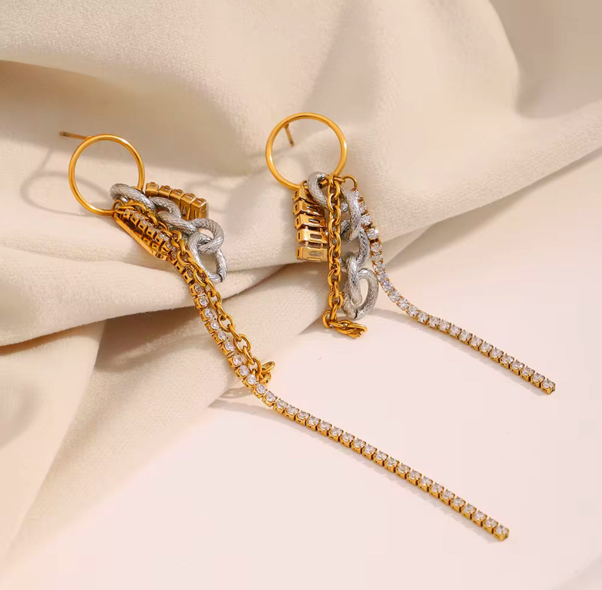 HURANA EARRINGS