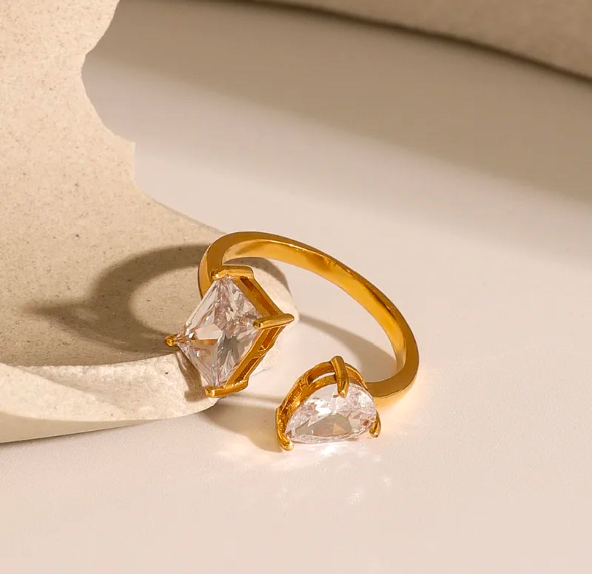 VEYA RING