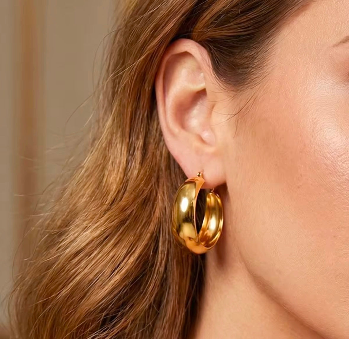 GOLD HOOPS