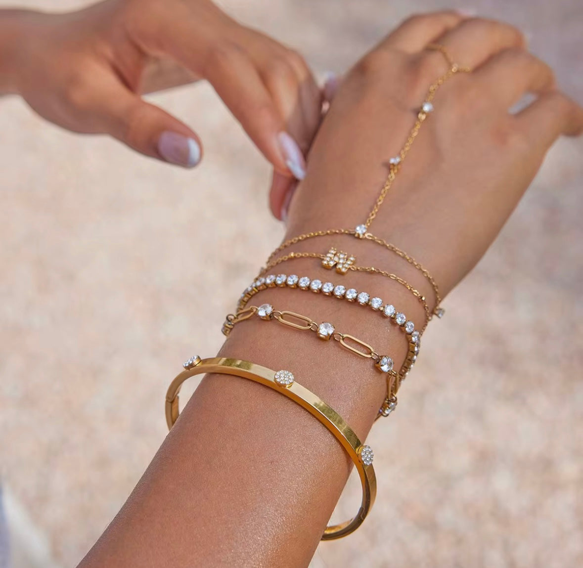 CORAL BRACELET