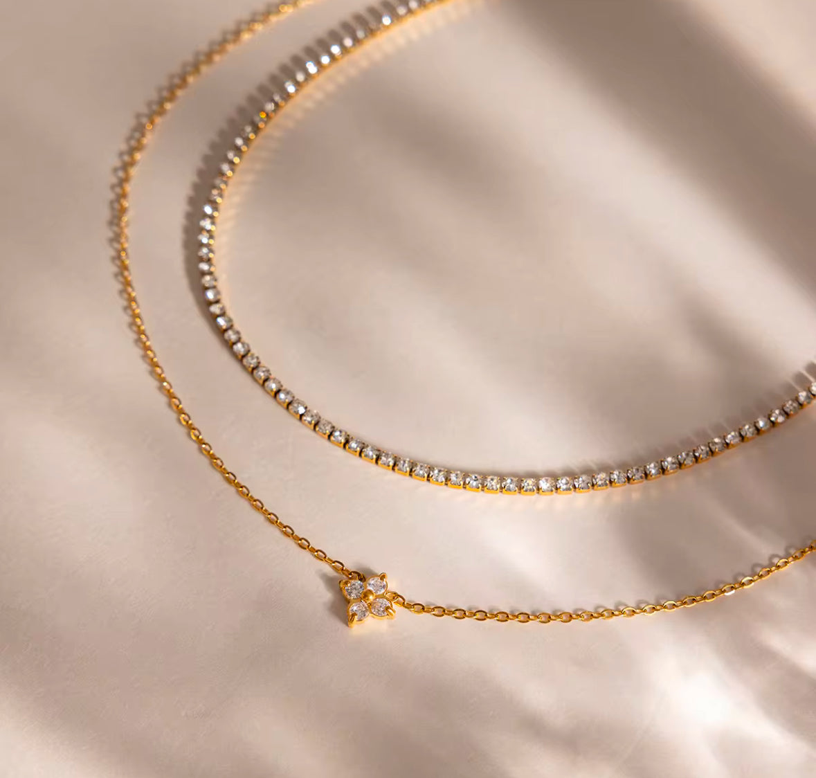 EOWNY NECKLACE