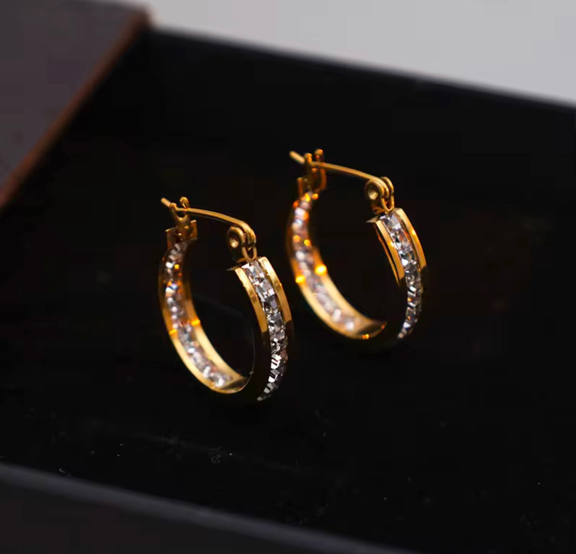 ANIRA EARRINGS