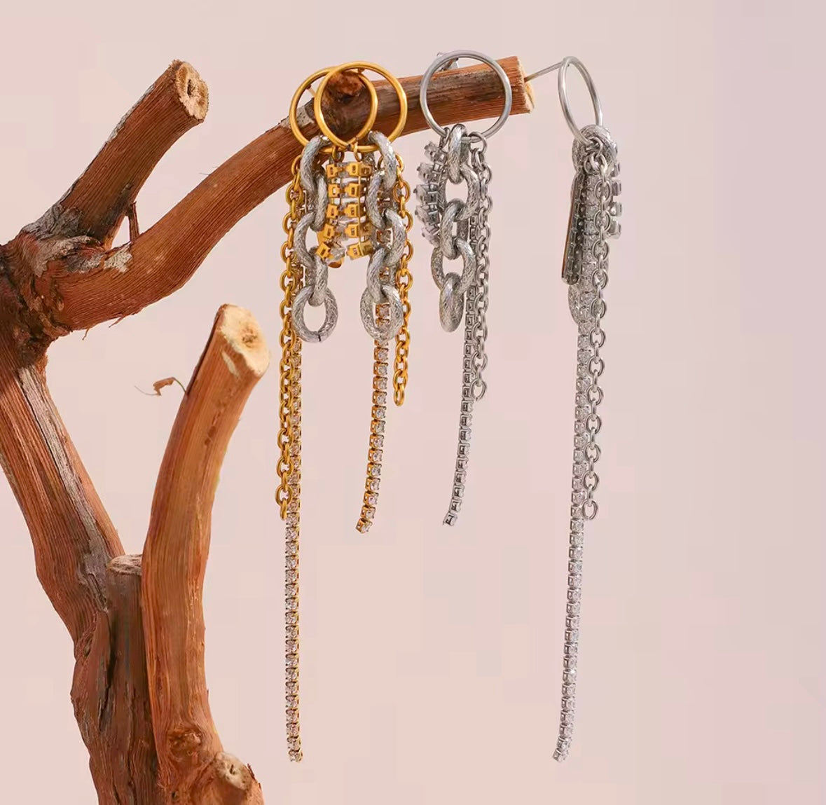 IKKAE EARRINGS