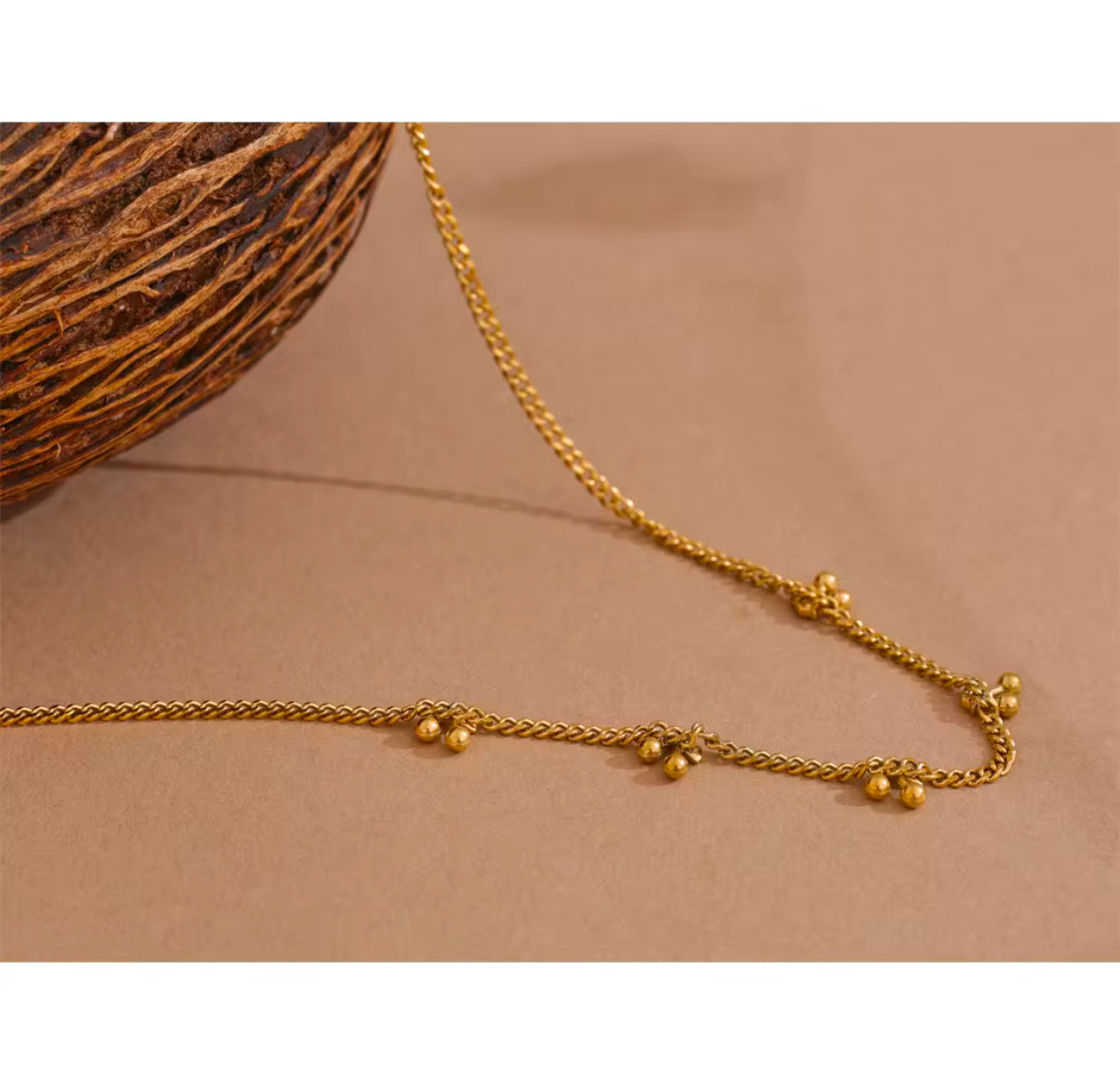 CHERRYWOOD NECKLACE
