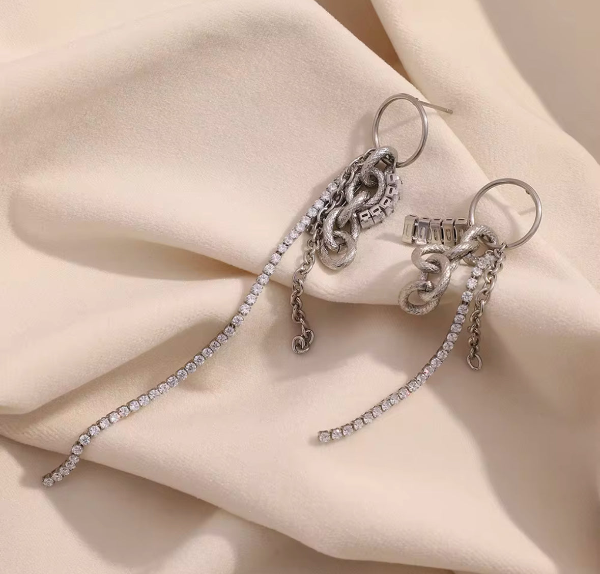 HURANA EARRINGS