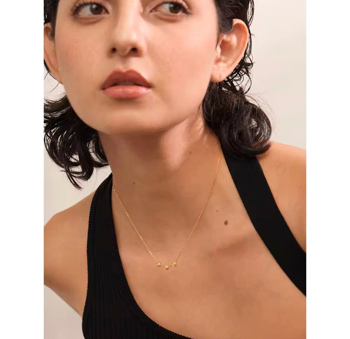 ROSE NECKLACE