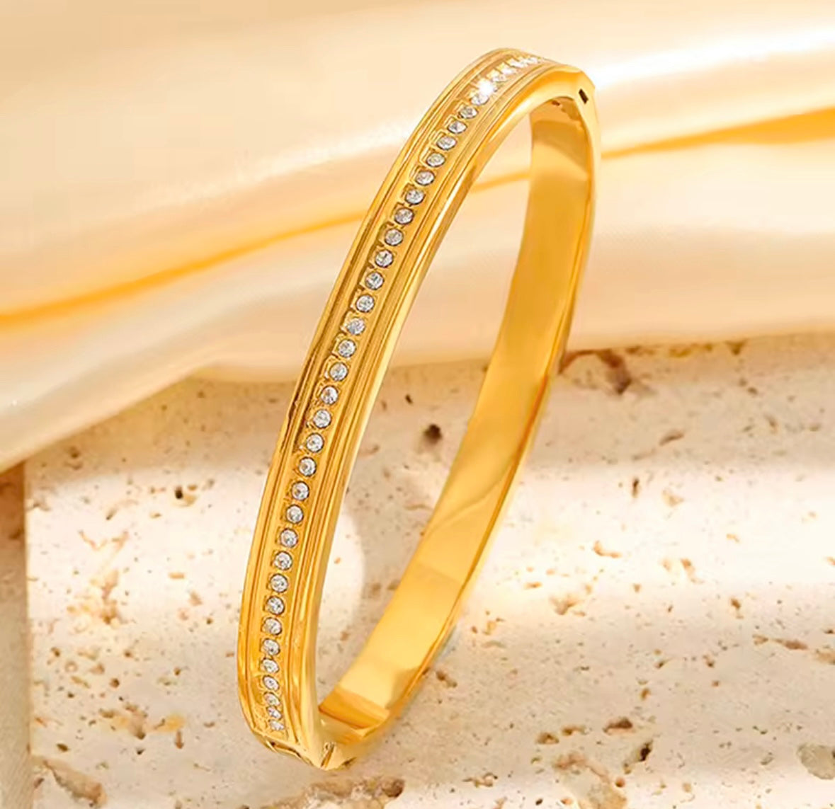 KYNARA BRACELET