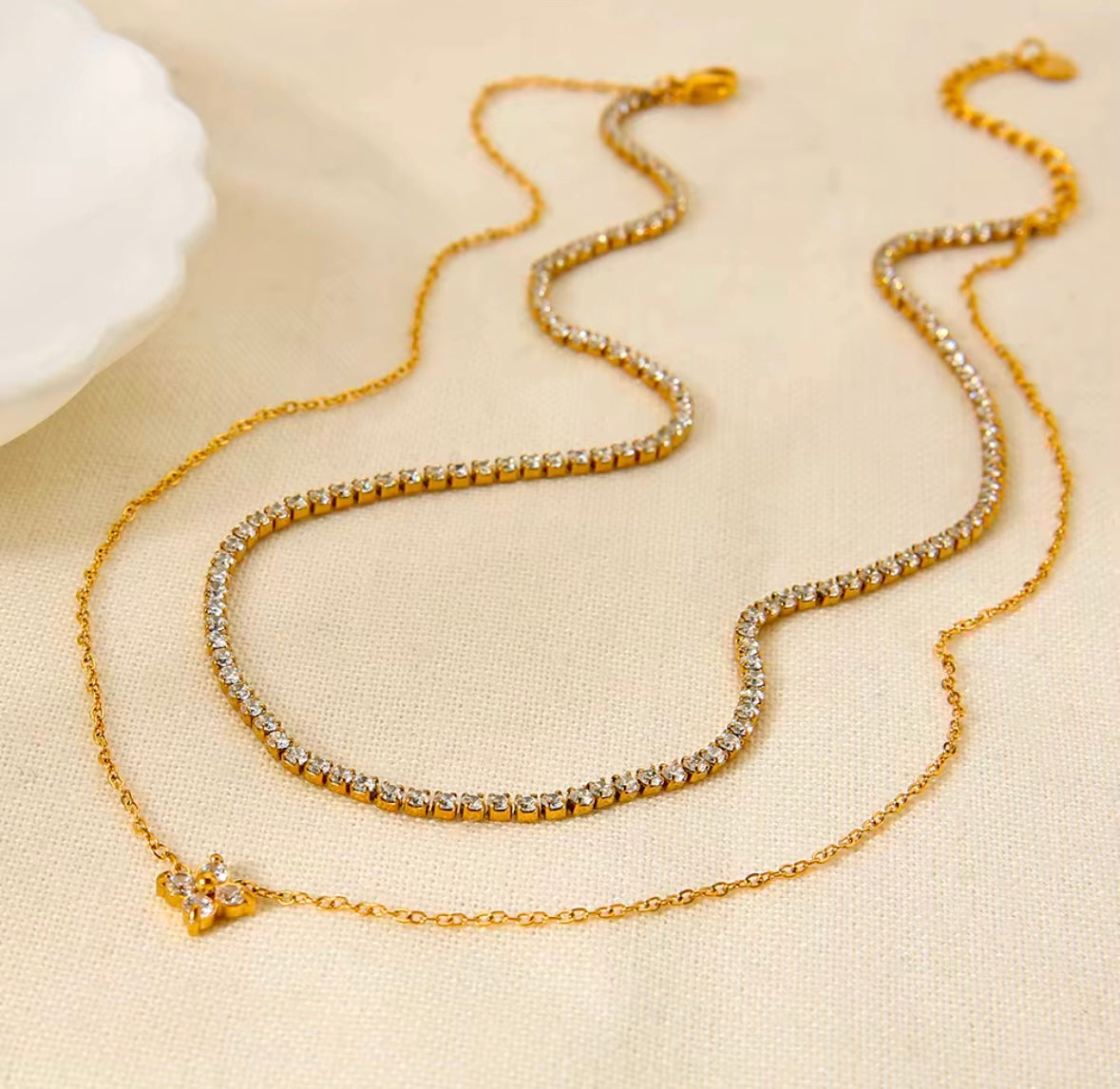 GAAHANA NECKLACE