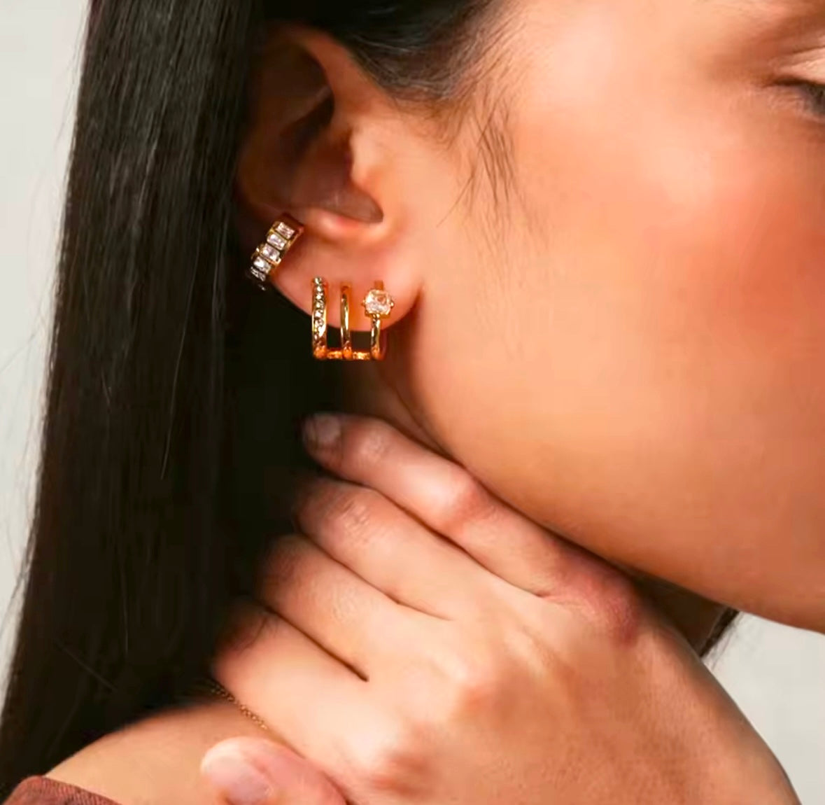 LILY EARRING