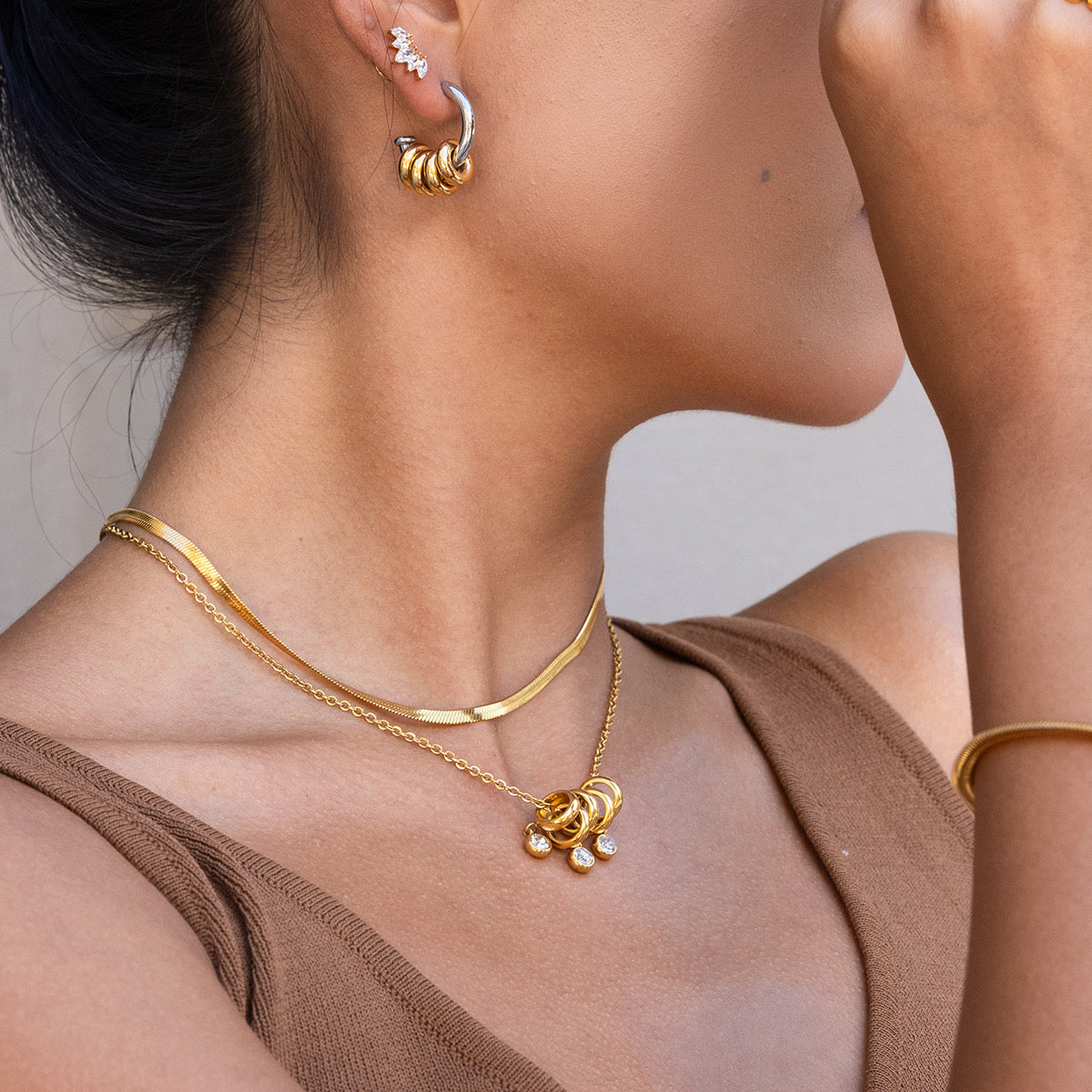SELRA NECKLACE