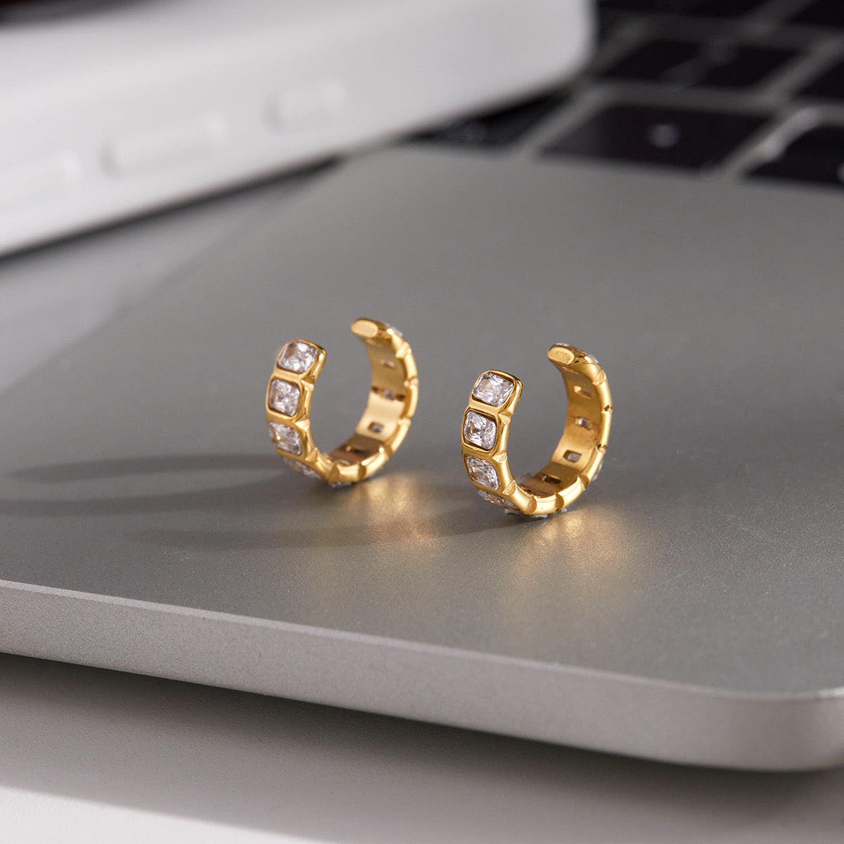 ALIHA CUFF EARRINGS