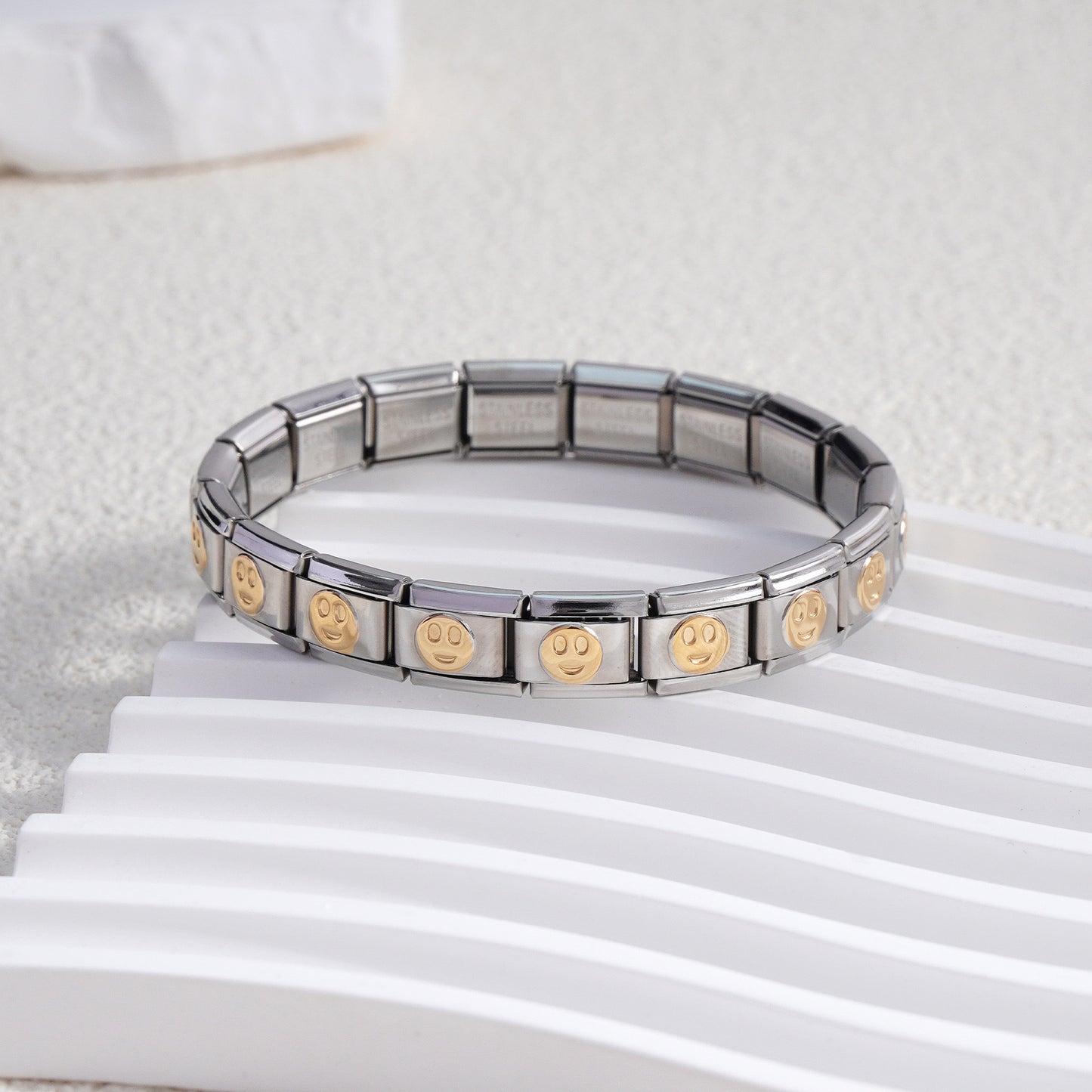 SMILE CHARM BRACELET ( 18 link )